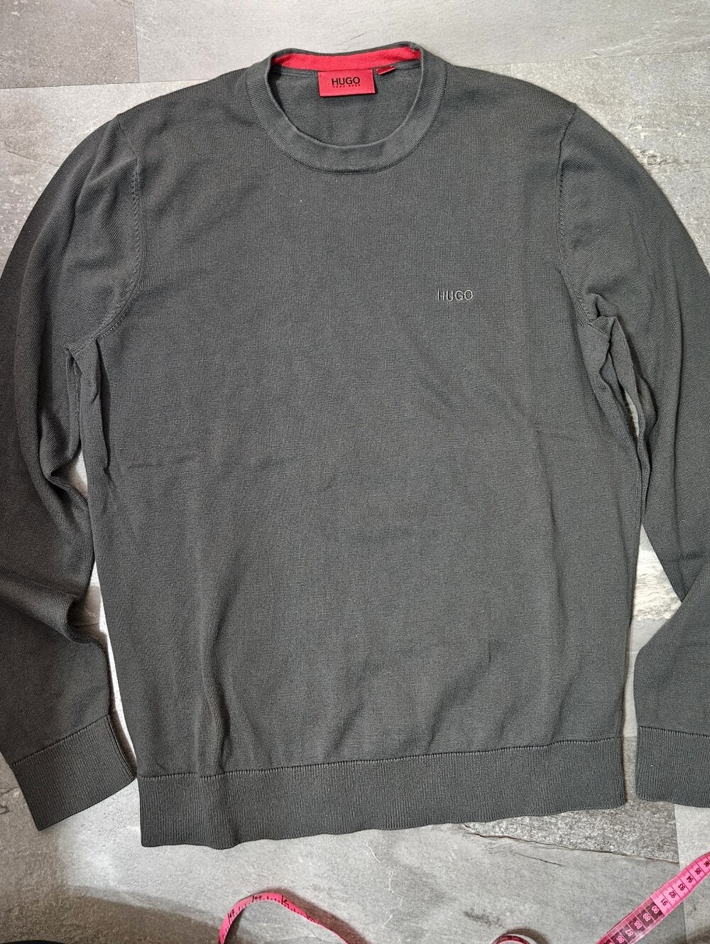 HUGO By Hugo Boss Men's Crewneck Long Sleeve Sweater. 100% Cotton. Grey. Size M.